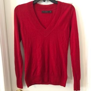 Women’s V-neck sweater